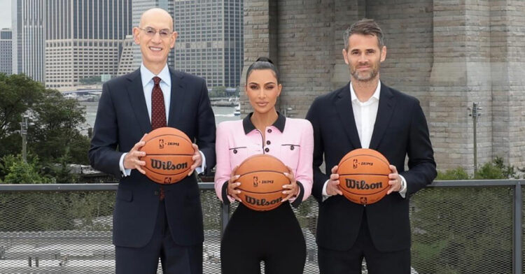 Skims de Kim Kardashian utiliza el poder del baloncesto y se convierte en el patrocinador de la NBA