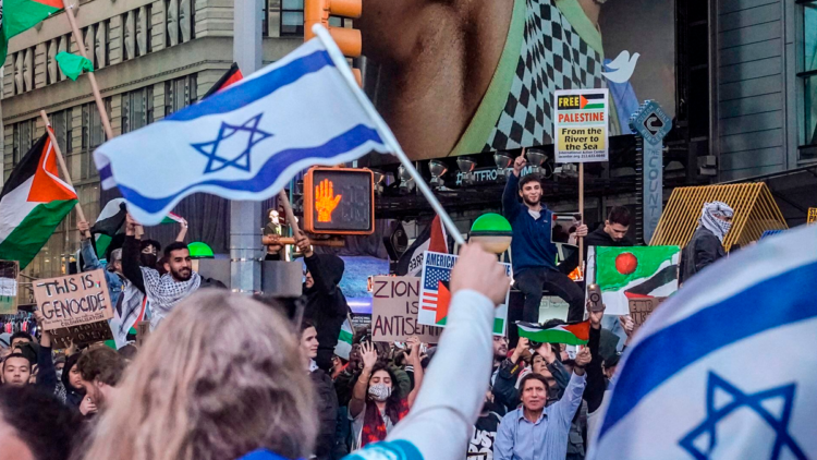 Los influencers que ganan dinero desinformando sobre la guerra entre Israel y Hamás 1 israel