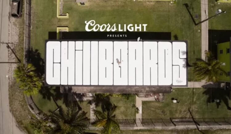 Disminuyen los costos de la electricidad a través de la publicidad exterior 1 Disminuyen los costos de la electricidad a través de la publicidad exterior