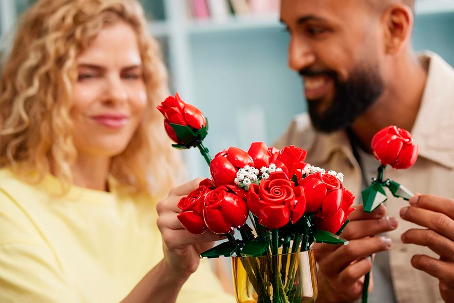 Lego lanza su Ramo de Rosas Lego Icons como parte de su colección botánica 2 lego 4