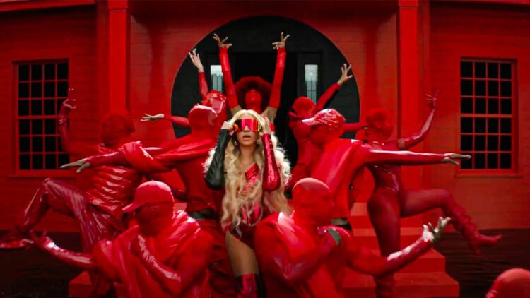 Beyoncé supera a Usher y Swift en interacciones durante la Super Bowl