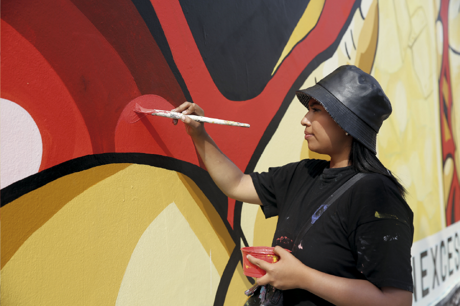 Johnnie Walker presenta un nuevo mural en Punta Hermosa junto a artista emergente 2 johne