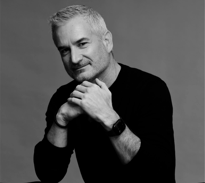 Conoce a los siete jurados que seleccionarán las piezas finalistas del "Mejor Panel del Sur 2024" 8 alfonso panel