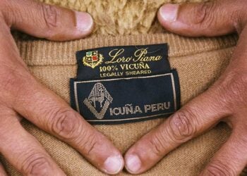 Los agricultores que trabajan gratis detrás de las lujosas prendas de vicuña de Loro Piana