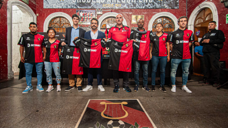 WOW se convierte en el nuevo patrocinador oficial del FBC Melgar 1 melgar