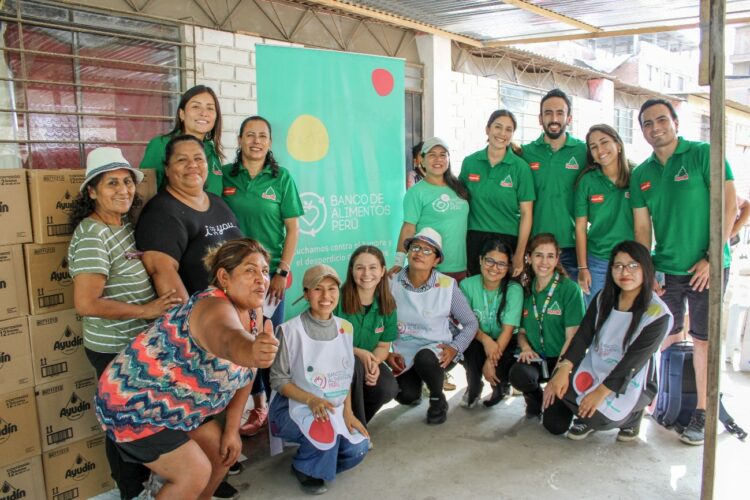 Campaña “Platos Brillantes, Sonrisas Nutridas” de Ayudín, Banco de Alimentos Perú (BAP) y plazaVea cierra con éxito 1 pionbgteq´P0JI