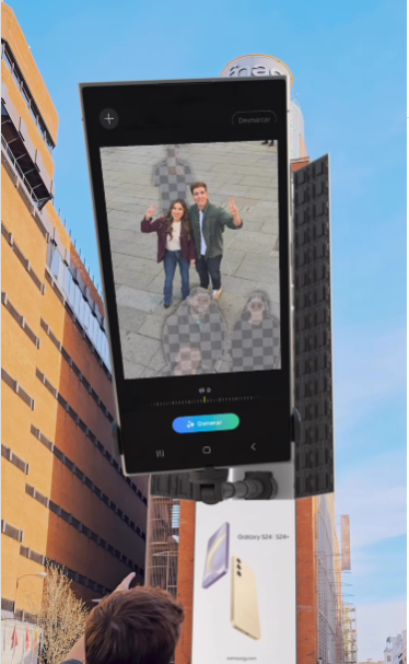 Galaxy S24 Ultra de Samsung toma una foto en fake out of home 2 Samsung fake out home