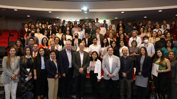 Impulsa tu perfil profesional: Más de 400 cursos gratuitos de marketing de empresas reconocidas esperan por ti 1 oupc 100