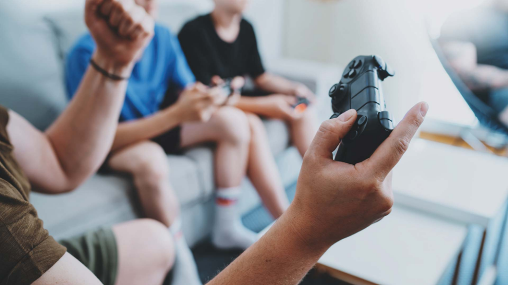 ¿Los videojuegos impulsan la creatividad en los jóvenes? Esta es la recomendación de un especialista de la IA 3 videojuegos creatividad