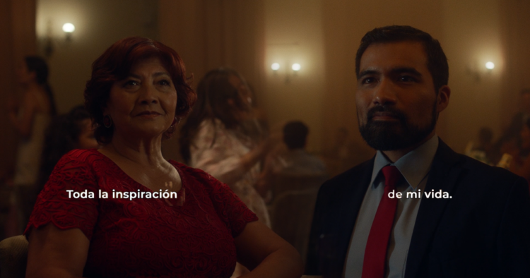 Leche Gloria y The Juju celebran a las madres al ritmo de la salsa en este emotivo spot