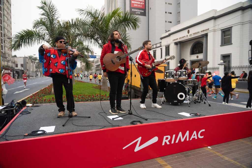 RIMAC acompañó a corredores de la maratón adidas Rimac | Lima 42K, desde su preparación hasta la meta 3 Maraton 8