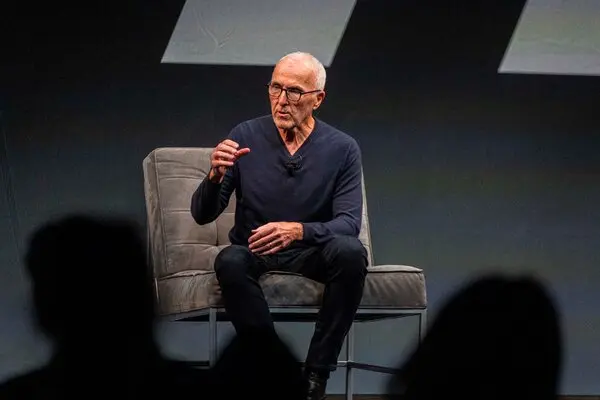 Frank McCourt, el empresario que quiere comprar los activos de Tiktok en Estados Unidos 1 Frank McCourt, el empresario que quiere comprar los activos de Tiktok en Estados Unidos