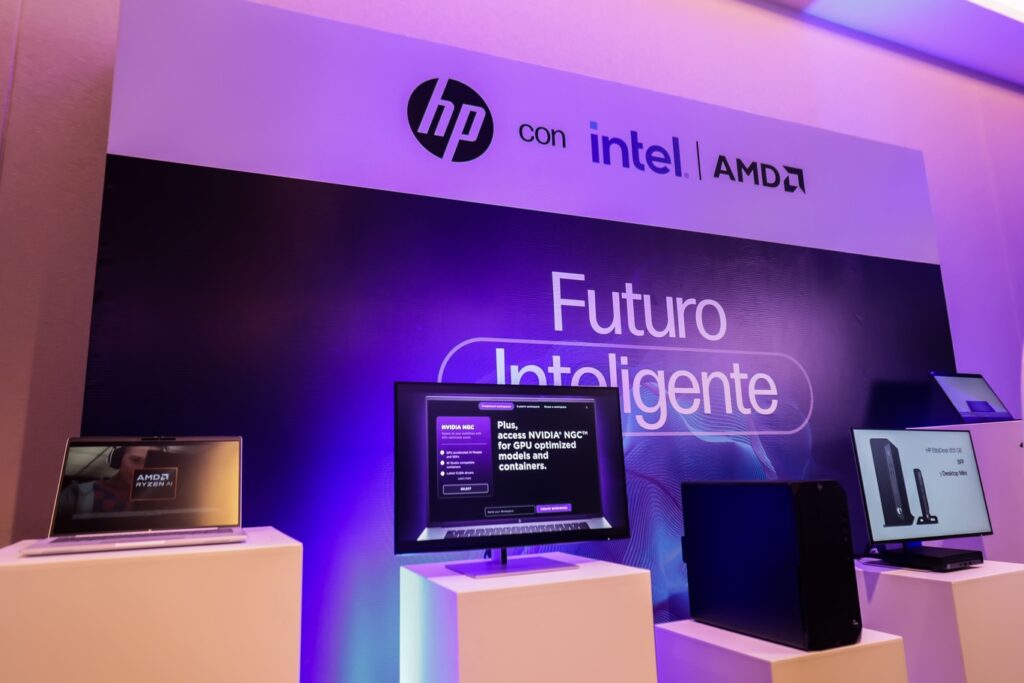 HP presenta en Perú su renovado portafolio con inteligencia artificial 2 Futuro Inteligente HP imagen 1