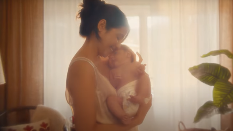 “Los abrazos lo cambian todo”, dice Huggies en su última campaña sobre el bienestar de los bebés 1 “Los abrazos lo cambian todo”, dice Huggies en su última campaña sobre el bienestar de los bebés