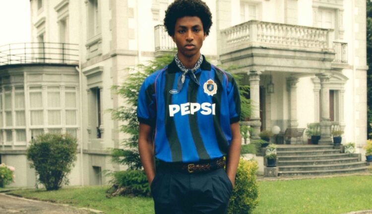 Pepsi lanza colección exclusiva de prendas streetwear inspiradas en el fútbol