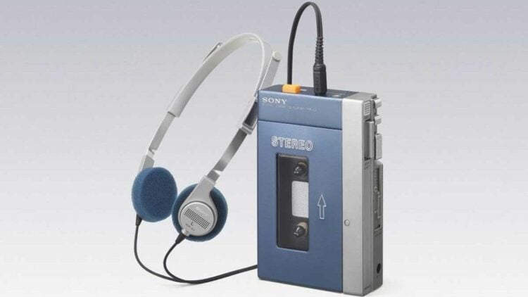 Walkman, el dispositivo que revolucionó la forma de escuchar música, cumple 45 años 1 walkman tps l2