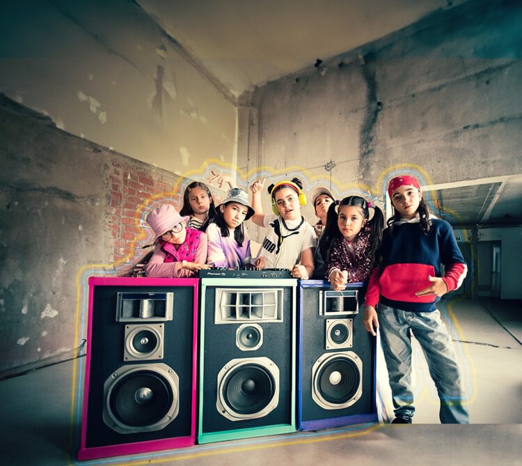 Niñas peruanas canción bullying