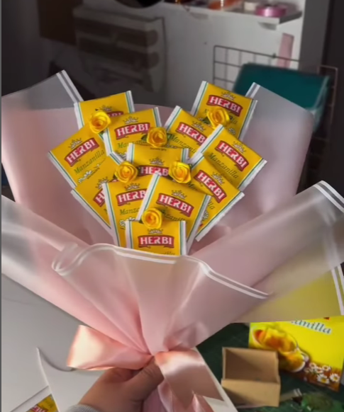 Flores amarillas: la creatividad de las marcas al sumarse al trend 3 Flores amarillas marcas