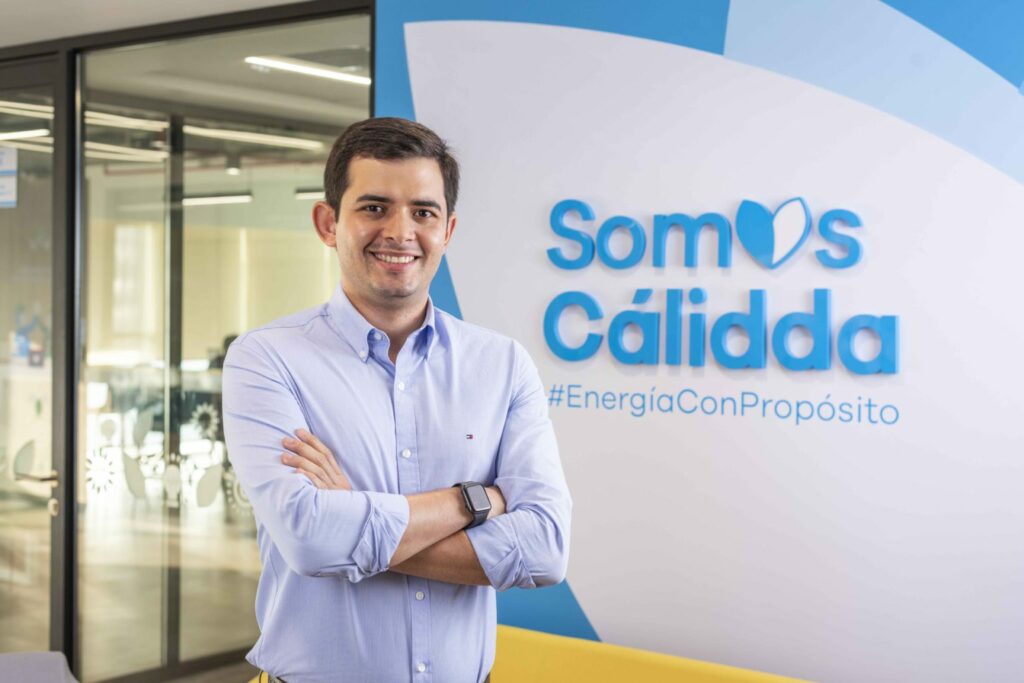 Cálidda impulsa la digitalización con nuevos canales de venta y alianza estratégica con VTEX 2 Eduardo Senior Subgerente de Financiamiento no Bancario de Calidda