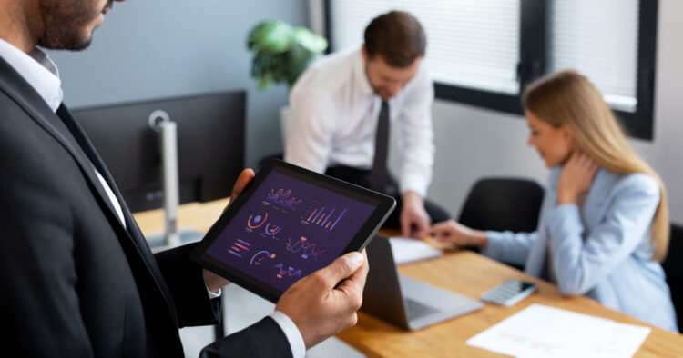 Modernización de aplicaciones: ¿qué impacto tienen en el éxito de los negocios? 1 PORTAL 92