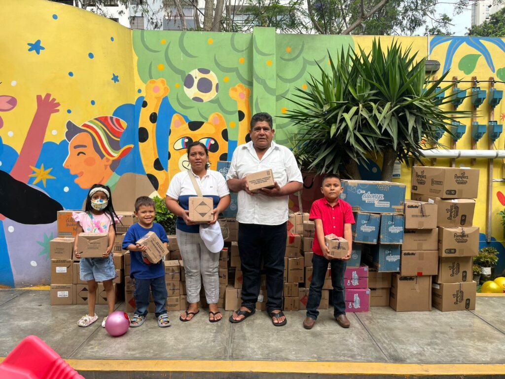 Voluntarios de P&G y Cencosud en Casa Ronal ConJuntos