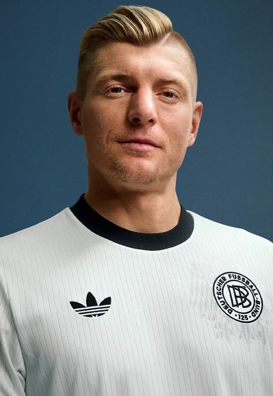 Adidas lanza uniforme especial por los 125 años de la Federación Alemana de Fútbol 2 WhatsApp Image 2025 03 17 at 15.55.39 1