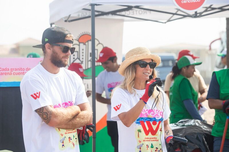 Supermercados Wong y Sofía Mulanovich lideran jornada de limpieza en la Playa San Pedro de Lurín 2 WhatsApp Image 2025 03 18 at 10.27.03 2 1