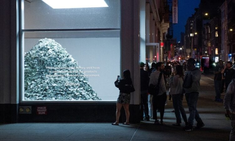 The Ordinary evidencia las grandes sumas que gastan otras marcas por asociarse con celebridades 1 The Ordinary