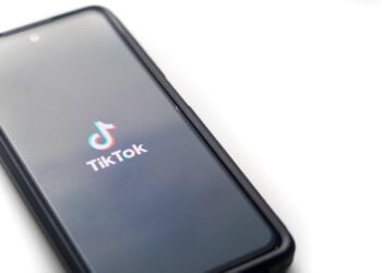 smartphone 6719721 1280