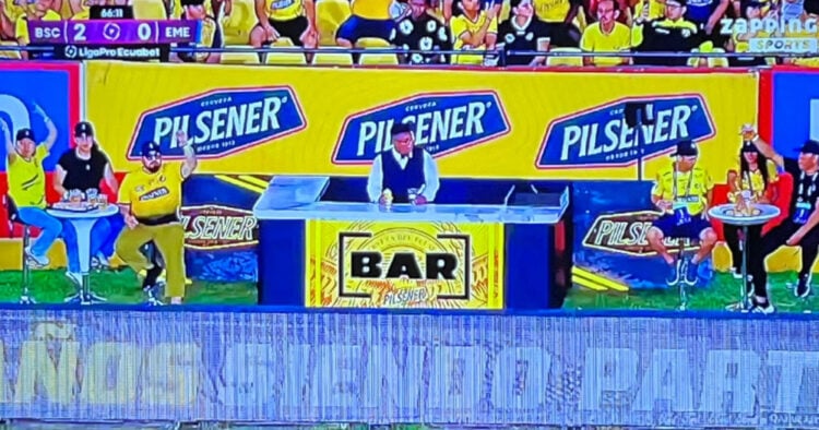 El clásico de Ecuador tuvo el “BAR” al ras de cancha 1 PORTAL 2 13