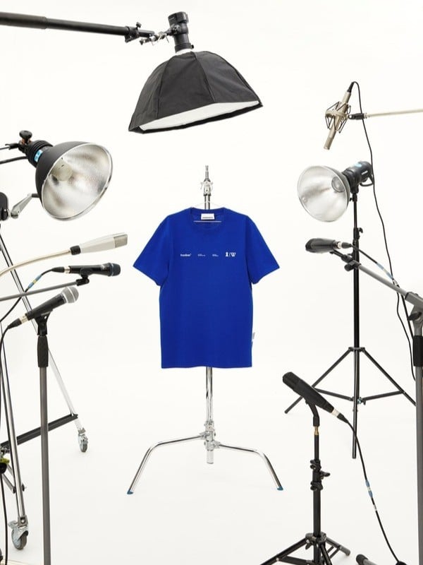 Wikipedia apuesta por la moda: nueva colección de ropa para impulsar el conocimiento libre 3 WhatsApp Image 2025 05 23 at 15.38.29 2