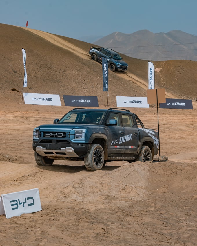 BYD Shark llega a Perú: la primera pick-up 4x4 híbrida enchufable del mercado 3 BYD Shark Peru2025 0529 132137 3991 SMH