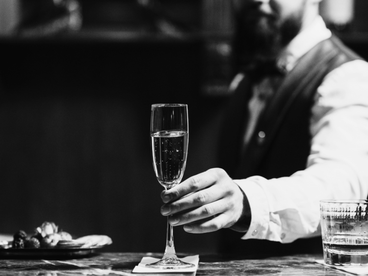 Reino Unido abandona proyecto de ley sobre prohibición de publicidad de alcohol 1 Louis Vuitton 57 1