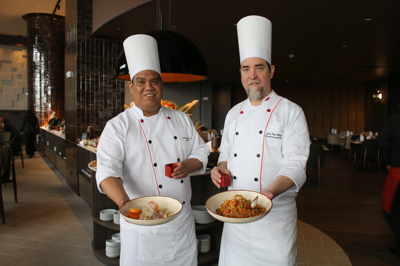 Wyndham Grand Costa del Sol abre sus puertas en el nuevo Aeropuerto Jorge Chávez 3 Victor Victor Carhuajulca y Julio Ponz 1