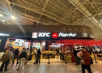 Pizza Hut y KFC llegan al nuevo aeropuerto: cadenas presentan un formato creado para viajeros 3 KFC Y PH LOCAL