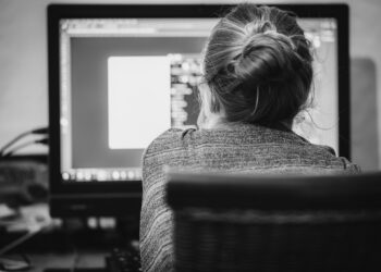 home office 4996834 1280