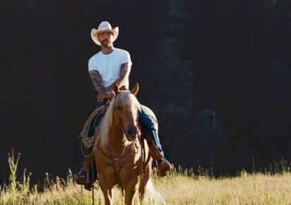 Post Malone se destapa en la nueva e icónica campaña de SKIMS 1 post