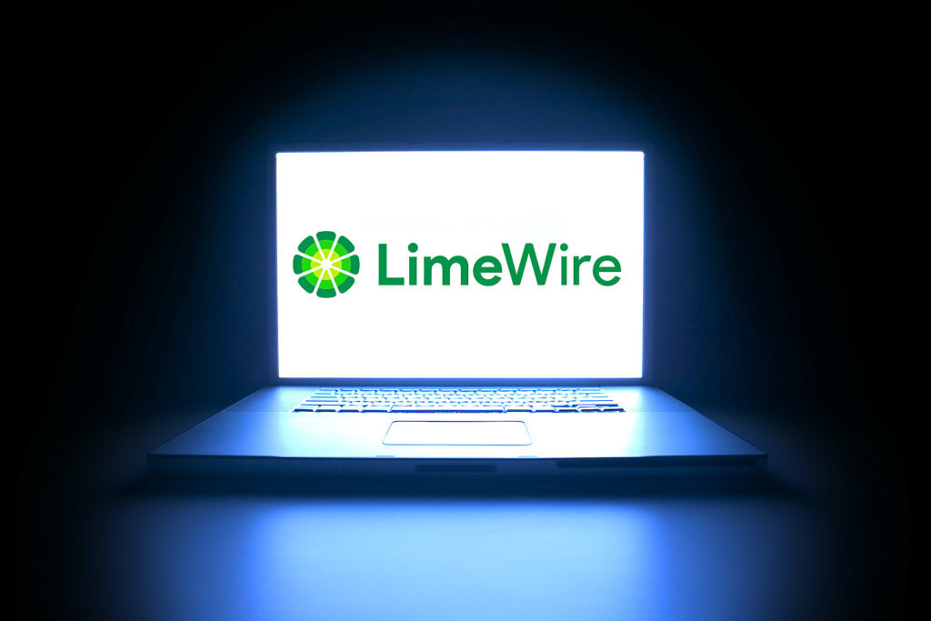 LimeWire: auge, caída y cambio de modelo de negocio 2 attachment limewire logo nft computer background