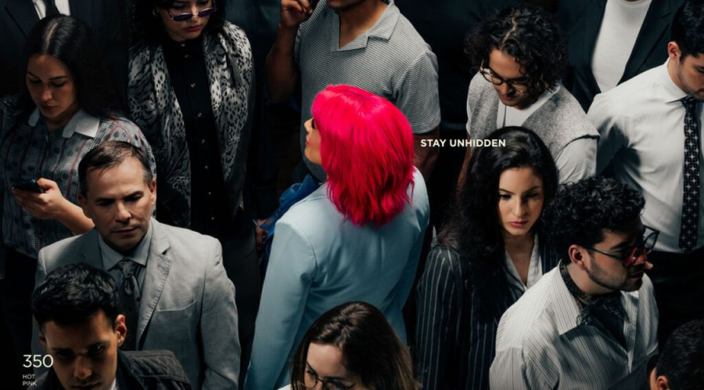 Esta campaña de Joseph Coiffure aplaude la autenticidad que implica tener el cabello colorido 2 grafica cuerpo 51