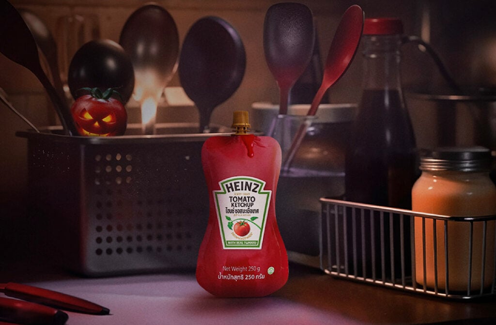 Heinz recuerda que el kétchup vence incluso si lo guardas al fondo de la refrigeradora 2 Heinz Halloween vencido
