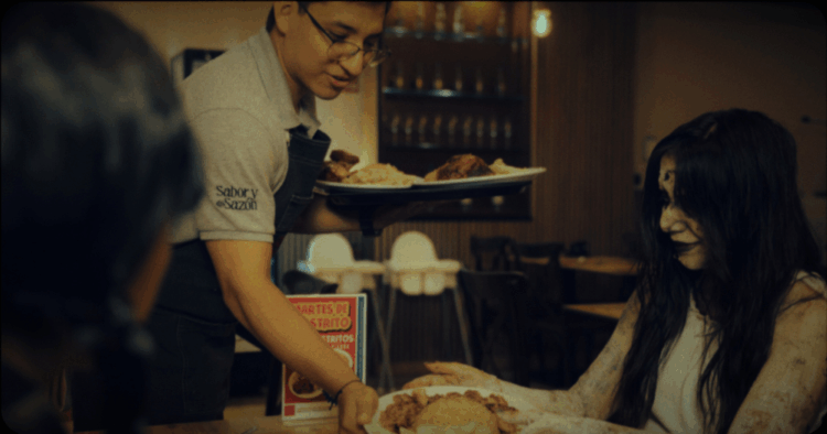 "MostroxMostro": Bowie Barcelona lleva el sabor y humor peruano a Pollos Rikos Barcelona 1 Bowie