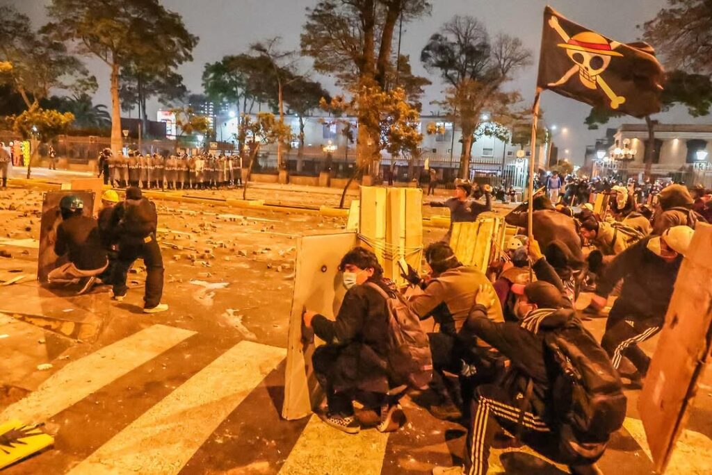 15 de Octubre 2025 Miles de personas protestaron por las calles de Lima por el cierre del congre 1