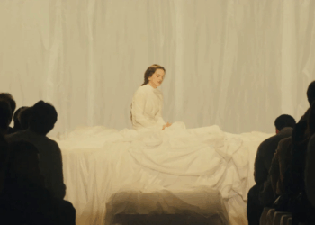 Rosalía y LUX: las listening parties como estrategia del marketing musical 4 Diseno 2025 11 07T111234.387