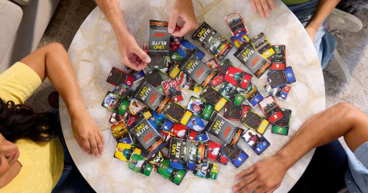 UNO lanza edición especial de la Fórmula 1 con más de 100 cartas temáticas 1 Diseno sin titulo 20