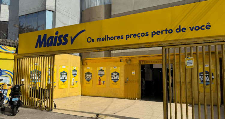 Mass se convierte en "Maiss" para recibir a la hinchada brasileña en Lima 1 Diseno 2025 12 01T130440.971