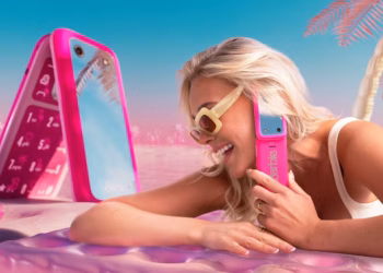 HMD Barbie Phone Disconnect HeaderSection Desktop