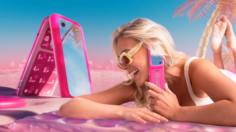 HMD Barbie Phone Disconnect HeaderSection Desktop