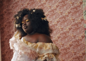 Dove traslada su mensaje de belleza real al universo de Bridgerton 4 Diseno 61