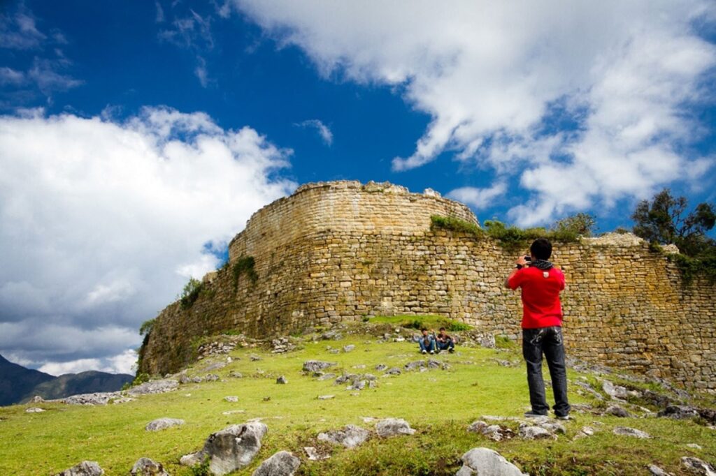 Promperú proyecta que el turismo interno generará ingresos por $7.500 millones en 2026 2 kuelap