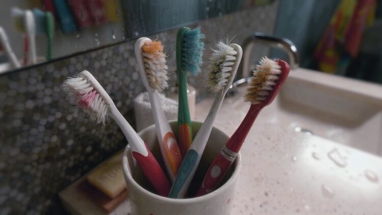 Así es el jingle con el que Oral-B recuerda la importancia de cambiar el cepillo dental 1 oral b